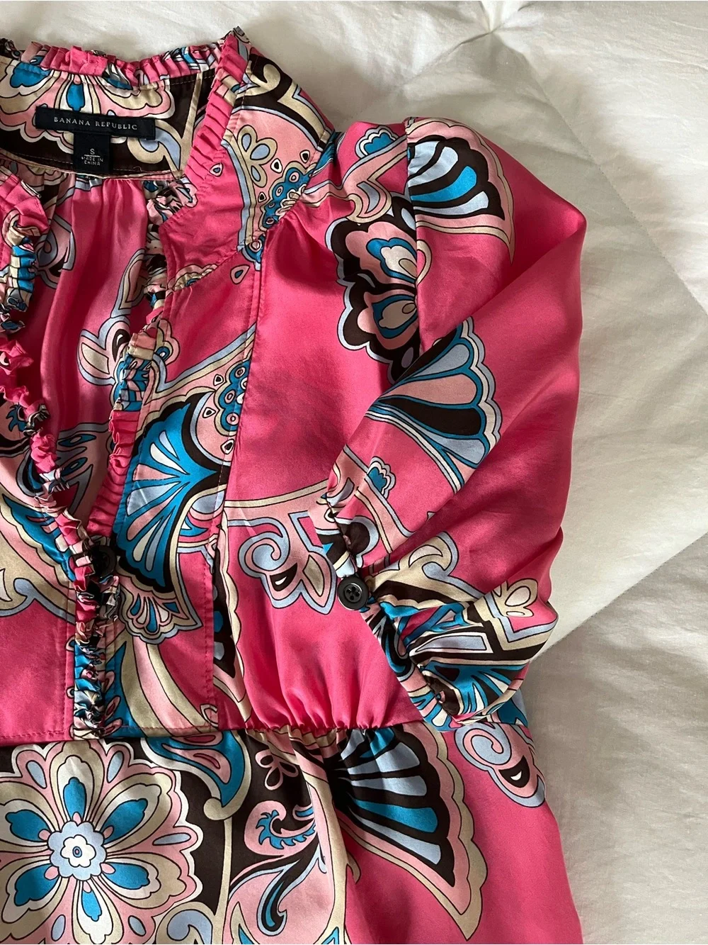Banana Republic Pink Paisley-Print Ruffle V-Neck Blouse